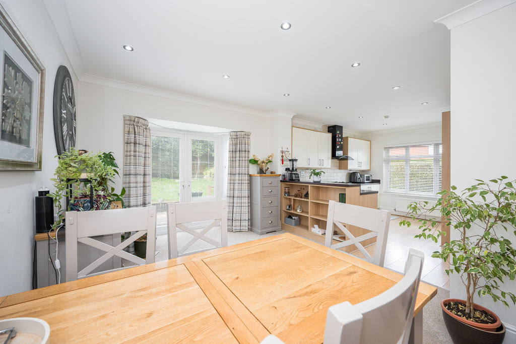 Kitchen / Dining Room- click for photo gallery